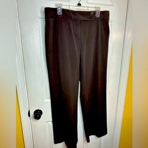 women’s pants, 14, brown. Pictures look gray, but they are chocolate brown.